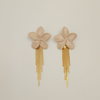 Pendiente Magnolia Cascada Nude