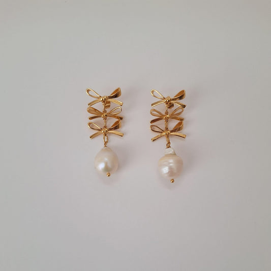 Pendiente Peregrina Lazos